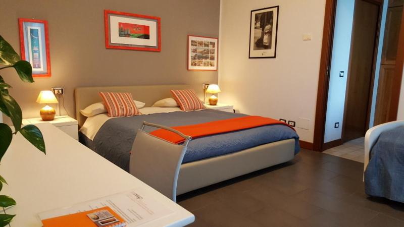 B&B Marge Oltrona di San Mamette Eksteriør billede