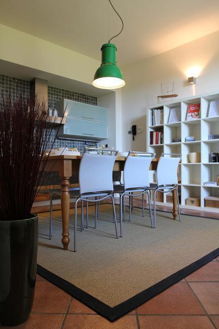 B&B Marge Oltrona di San Mamette Eksteriør billede